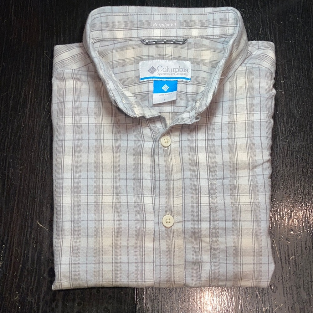 Columbia Regular Fit Button Down Men’s Size Small